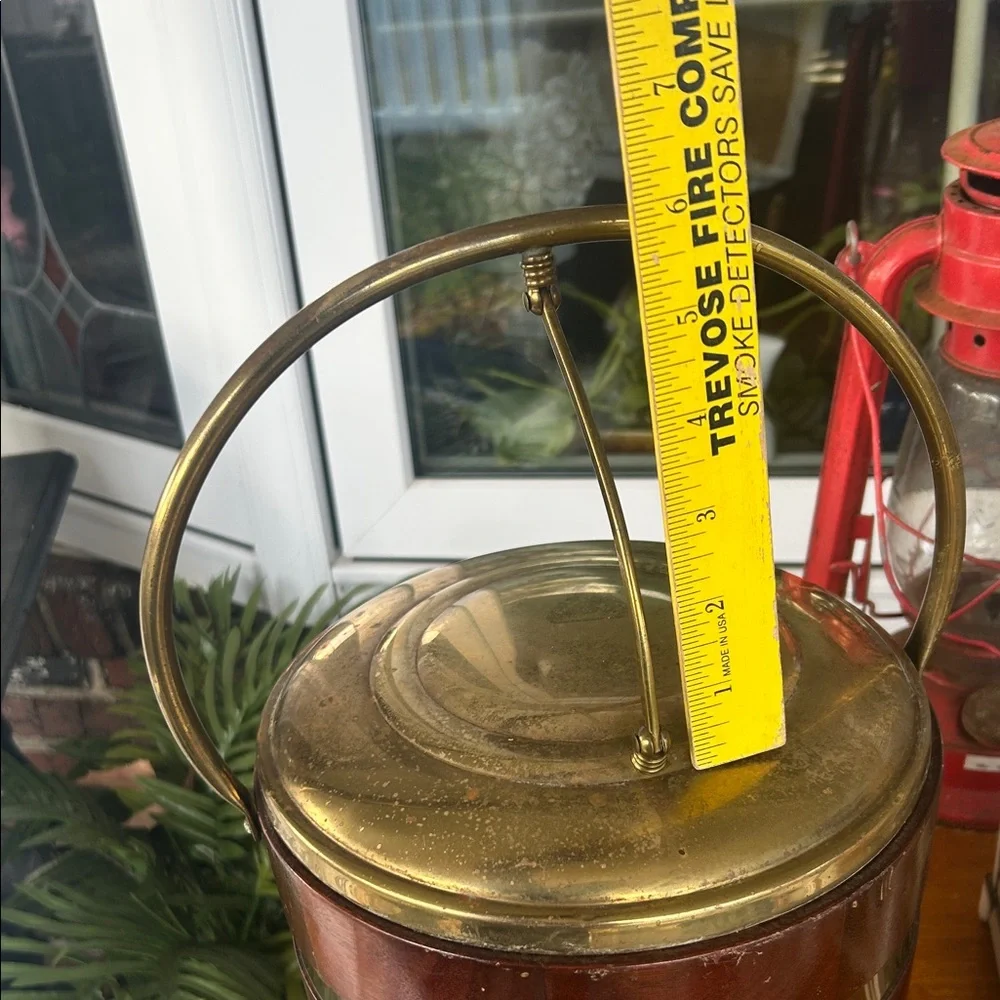 ANTIQUE WOOD & BRASS ICE BUCKET